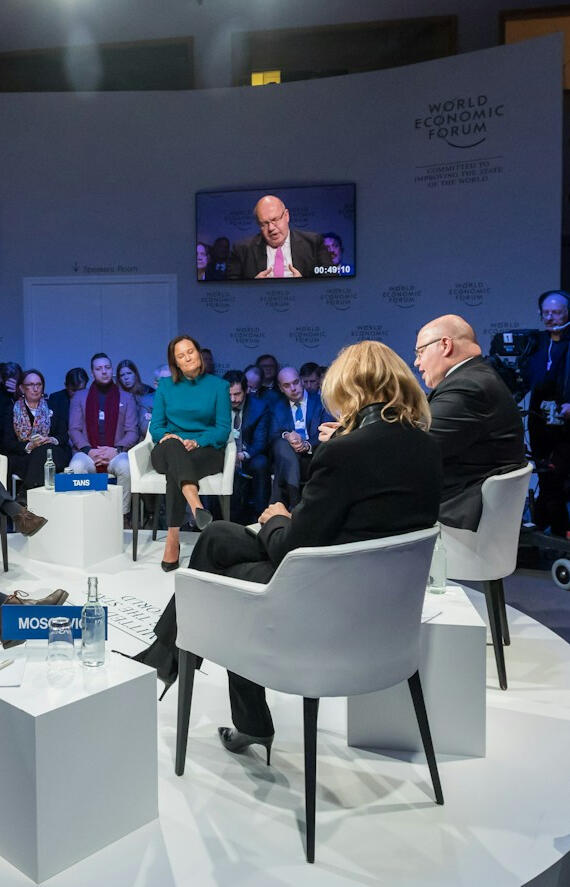 Global Leadership & Governance Forum Senior leaders participating in high-level global policy and governance discussion